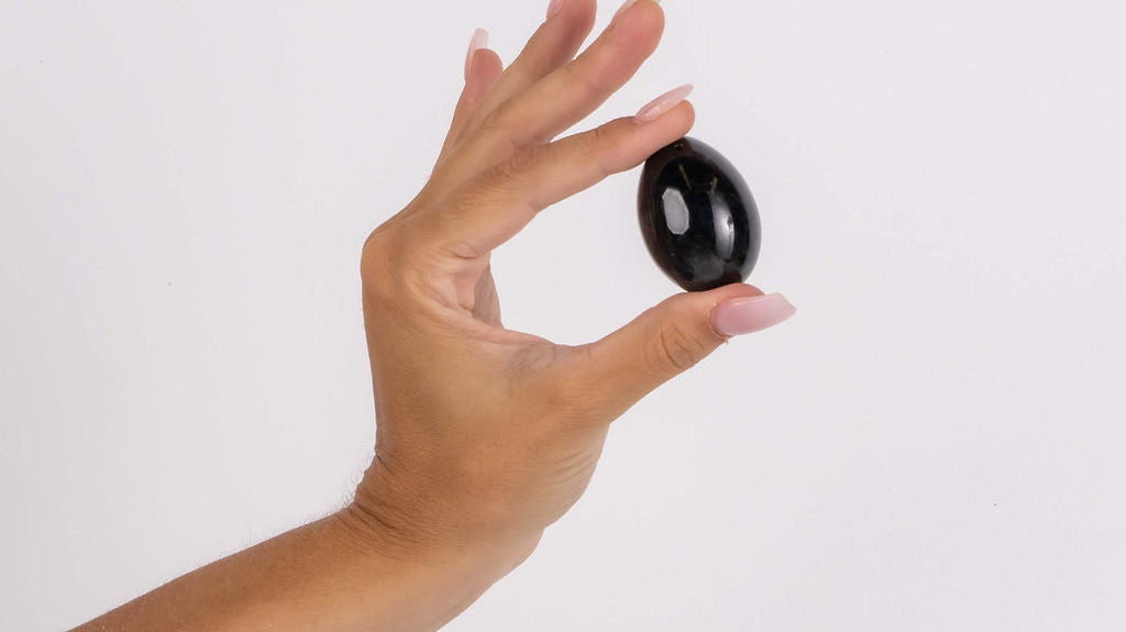How to Use a Yoni Egg Practice to Enhance Your Pleasure and Intimacy