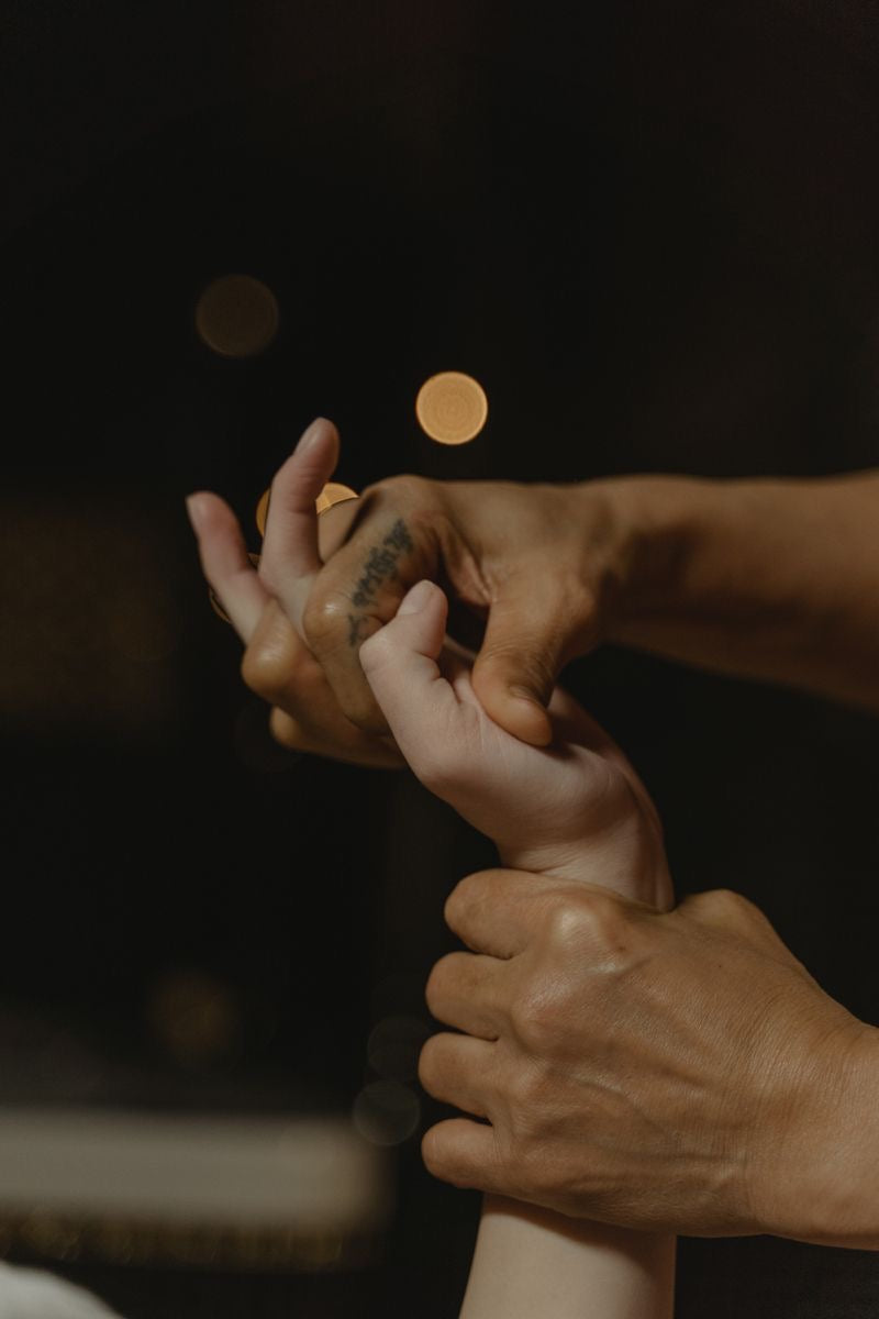 6 Reasons to Massage Your Partner